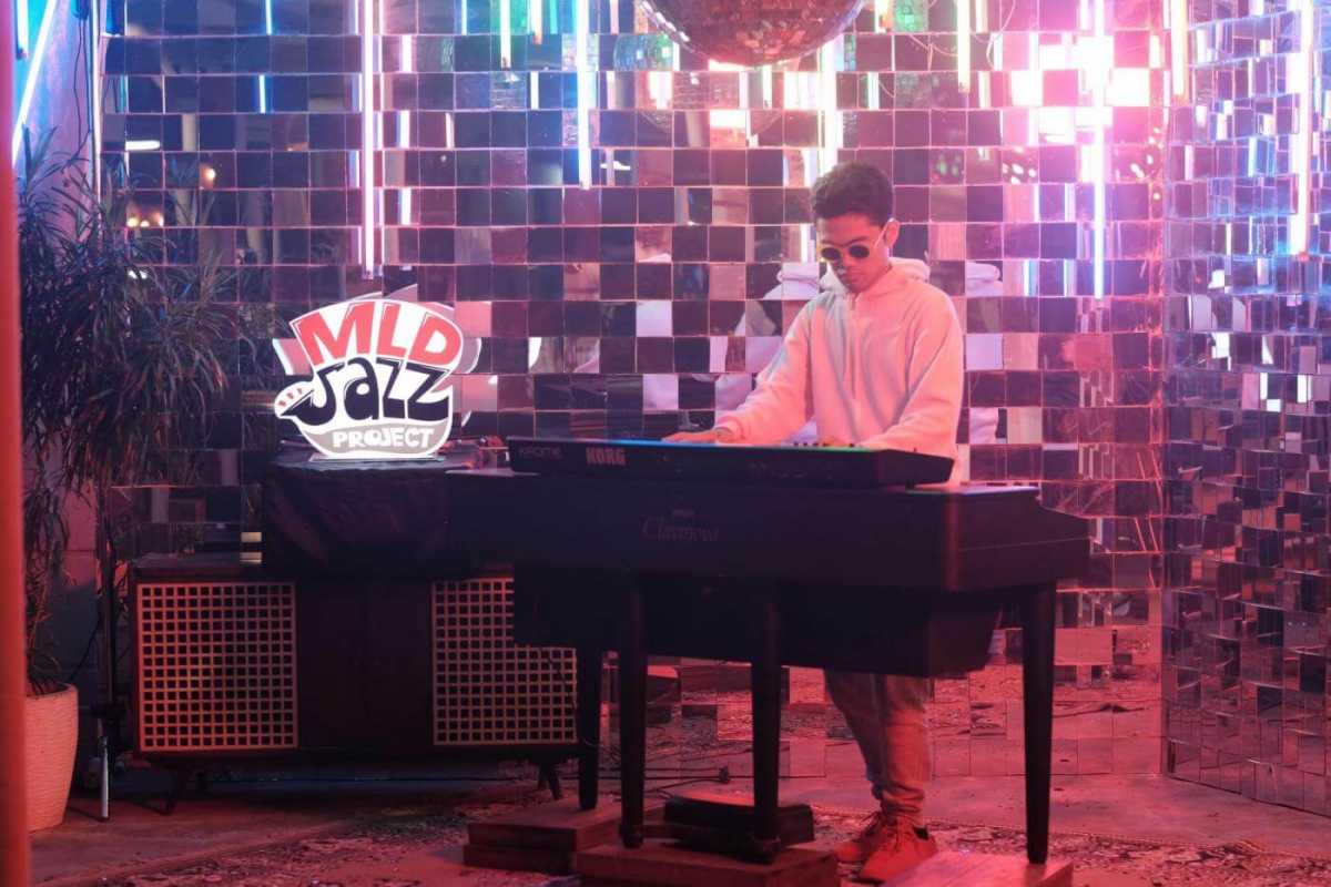 Perjalanan bermusik Yosua digambarkan di lagu "Vision"